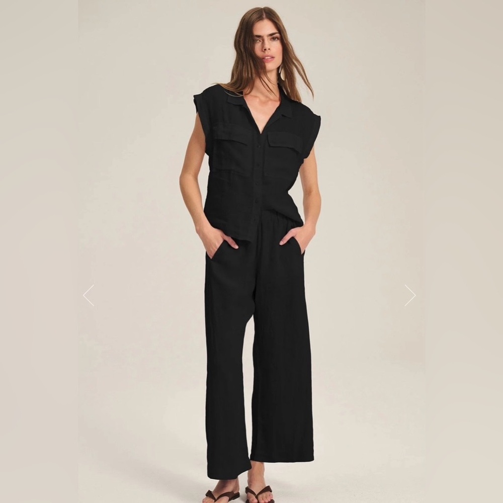 Velvet by Graham & Spencer Lola Linen Pants Size small